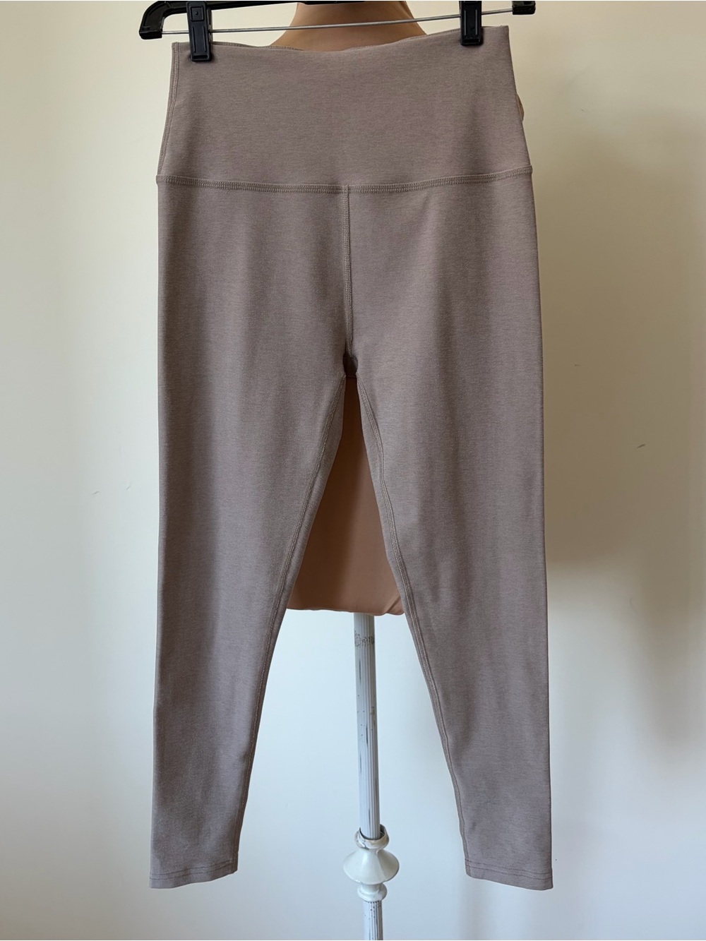 BEYOND YOGA Spacedye Out Of Pocket High Waisted Crop Roses Taupe Legging Size M